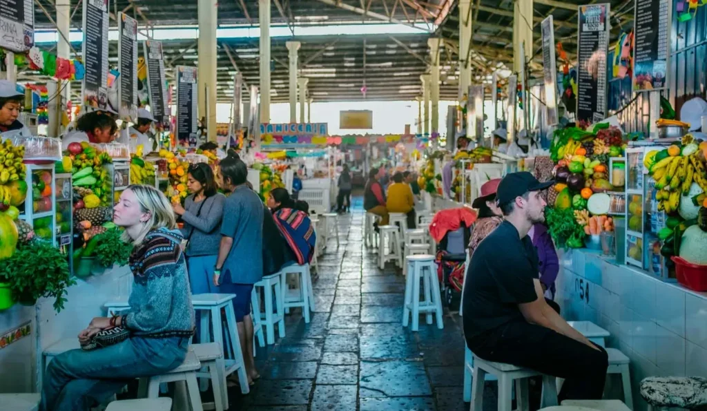 Mercado San Pedro Cusco comida económica